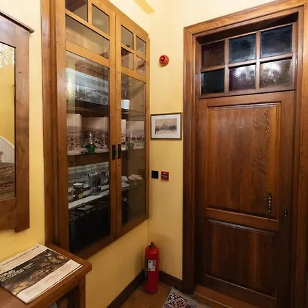 Beyoglu'nun Kalbinde Yueksek Tavanli Apartment Istanbul