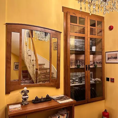 Beyoglu'nun Kalbinde Yueksek Tavanli 公寓 *