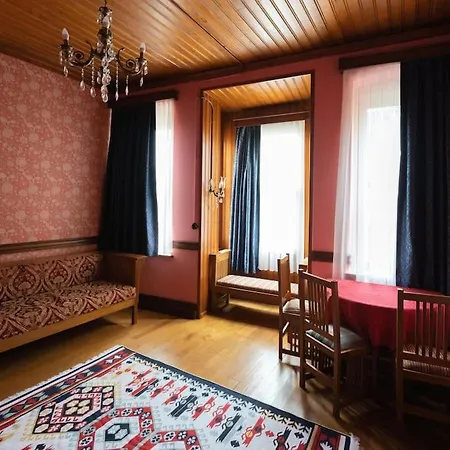 Beyoglu'nun Kalbinde Yueksek Tavanli 公寓